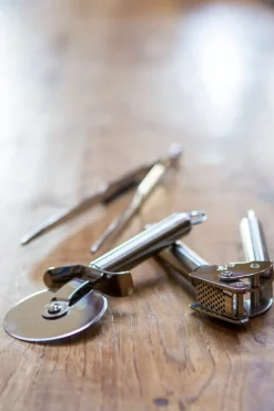 Rösle Pizza slicer, 7 x 19 cm, steel