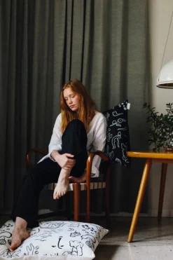 Saana ja Olli Onnenmaa cushion cover, 60 x 80 cm, white - black