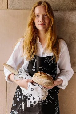 Saana ja Olli Onnenmaa tea towel/placemat, white