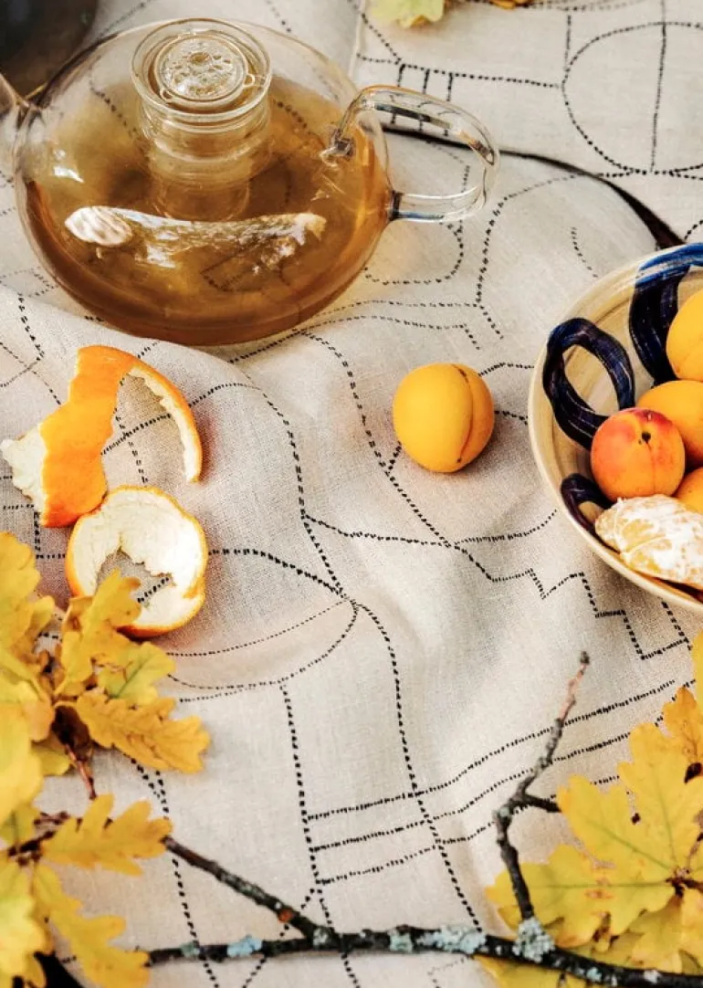 Saana ja Olli Unien talo tea towel/placemat, beige