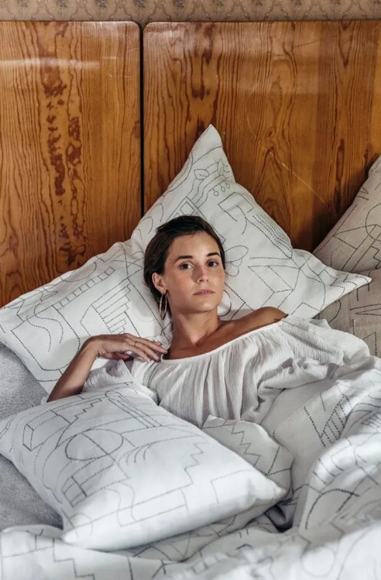 Saana ja Olli Unien talo cushion cover, 60 x 80 cm, white - black