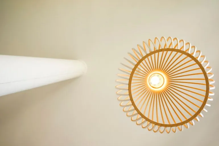 Secto Design Octo 4240 pendant, white