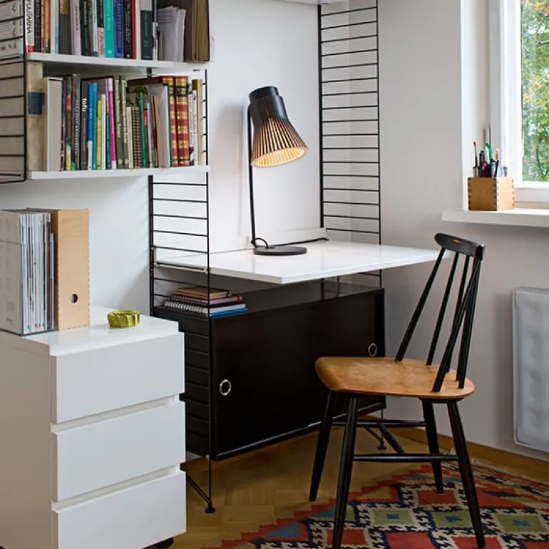 Secto Design Petite 4620 table lamp, white