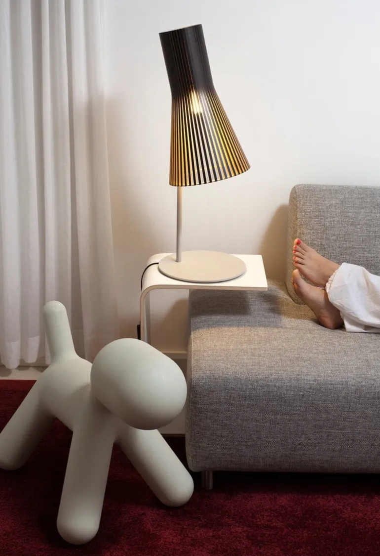 Secto Design Secto 4220 table lamp, black