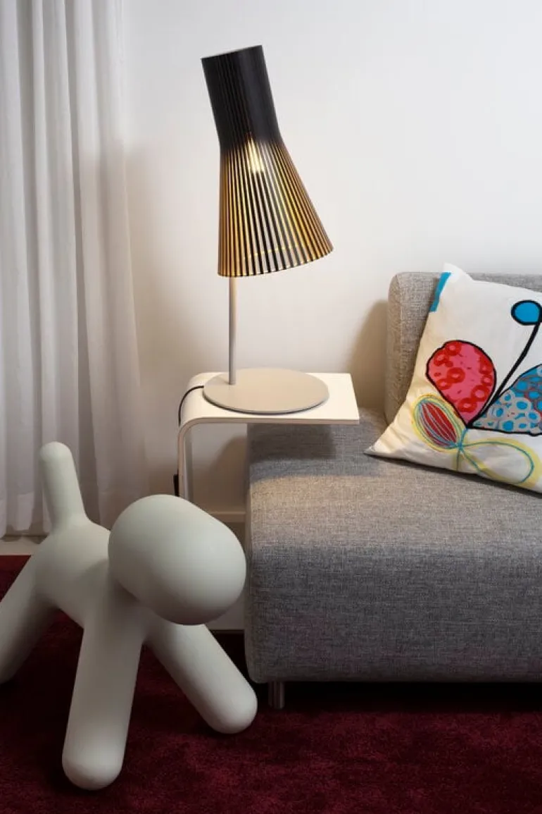 Secto Design Secto 4220 table lamp, black