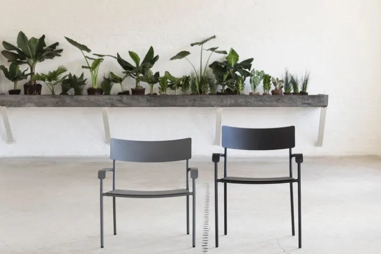 Serax August chair with armrests, narrow, black