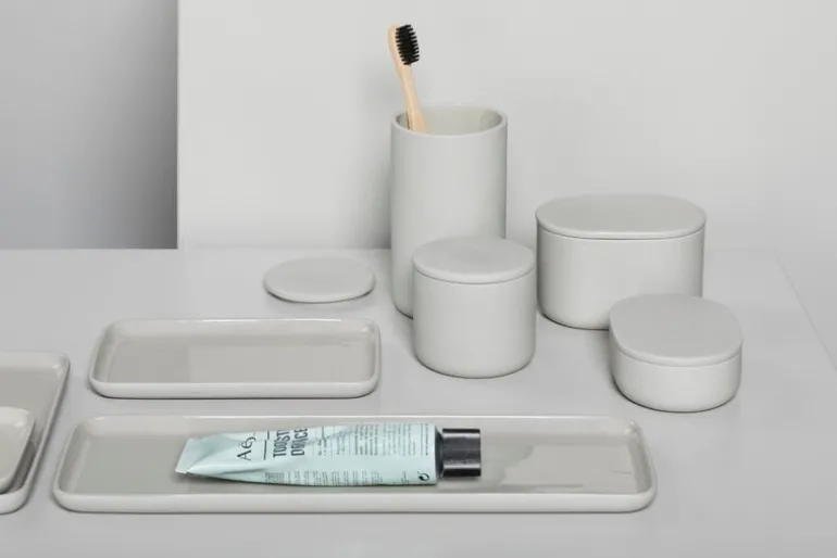 Serax Cose container with lid, round, L, beige