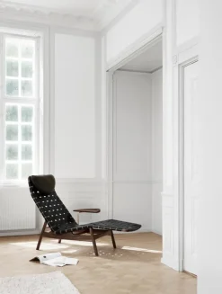 Sibast AV Egoist chaise longue w/ cushion, walnut - black leather