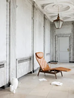 Sibast AV Egoist chaise longue w/ cushion,  smoked oak - brandy leather