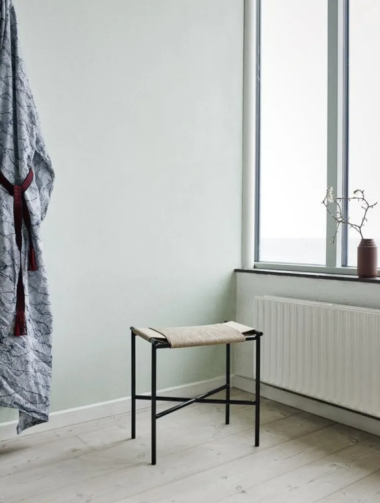 Skagerak Vent stool, black - paper cord