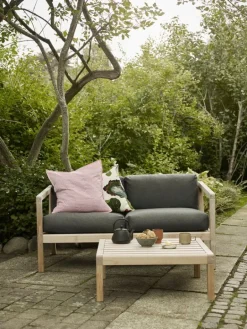 Skagerak Virkelyst 2-seater sofa, teak - charcoal