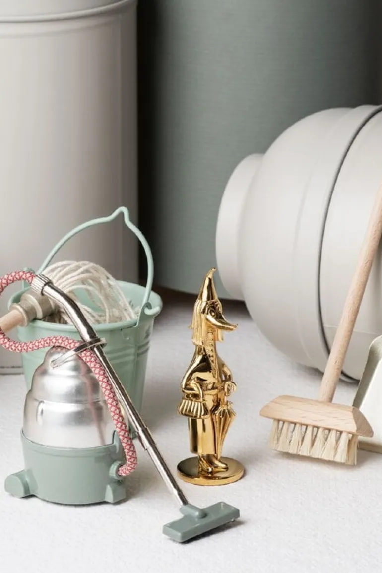 Skultuna Moomin x Skultuna Fillyjonk figure