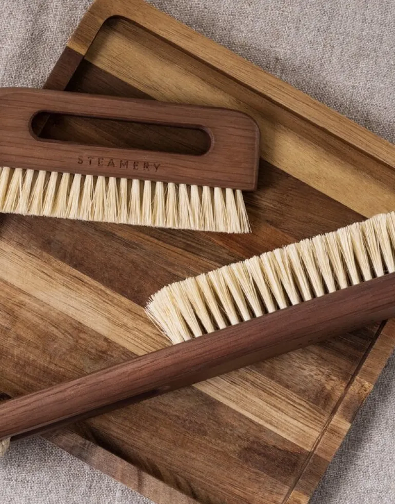 Steamery Clothing brush