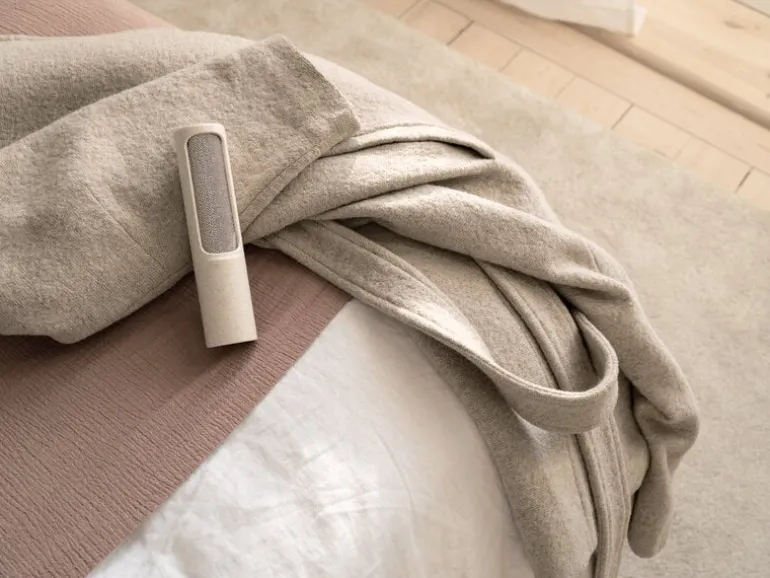 Steamery Lint brush, beige