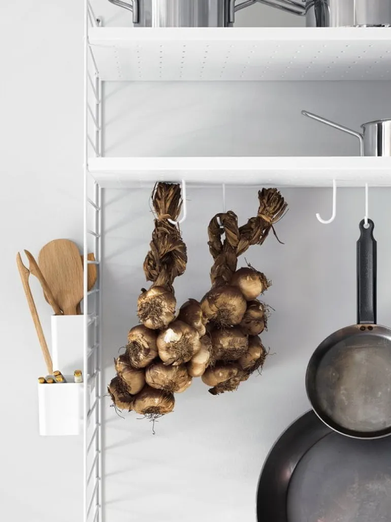 String Furniture String metal shelf, 78 x 30 cm, low, white