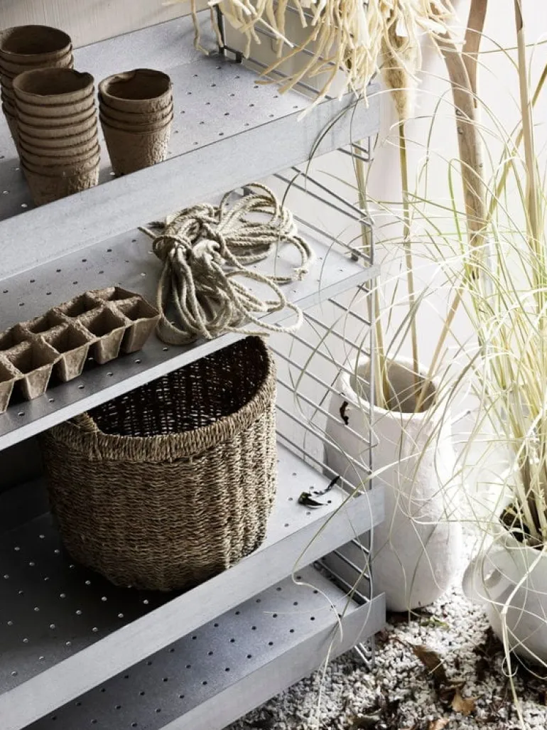 String Furniture String Outdoor shelf 58 x 30 cm, high, galvanized