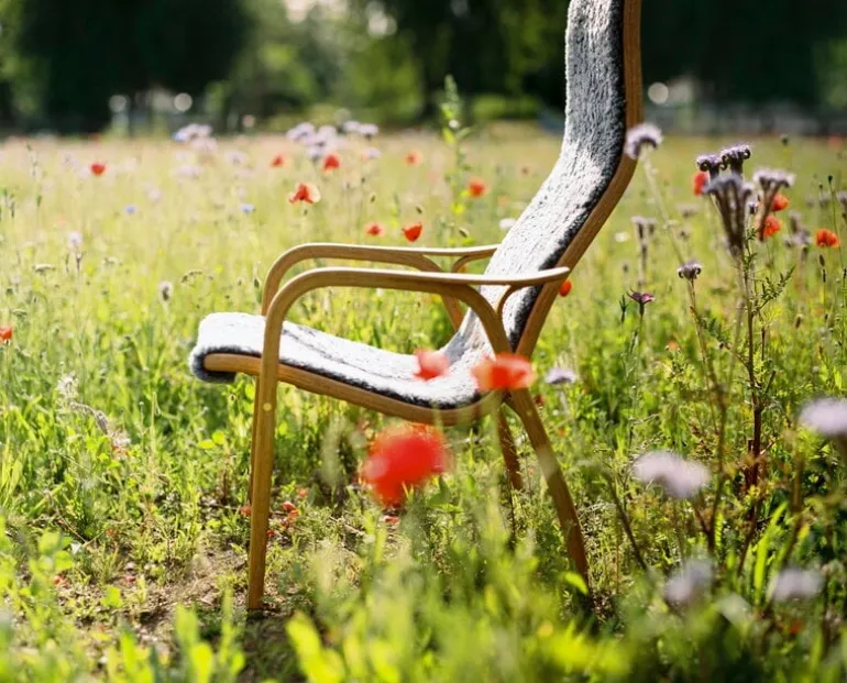 Swedese Lamino easy chair, sheepskin, charcoal
