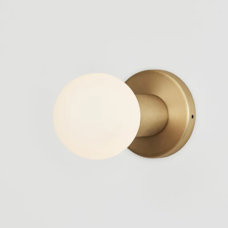 Tala Lochan wall lamp, brass