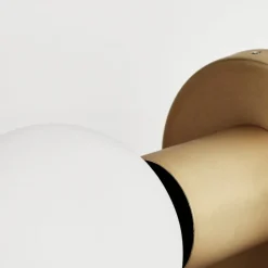 Tala Lochan wall lamp, brass