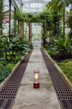 Tala The Muse portable lamp, Pomona Red