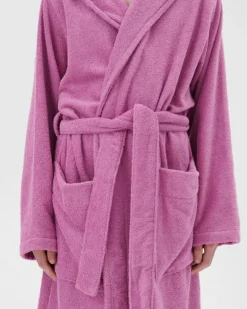 Tekla Hooded bathrobe, magenta