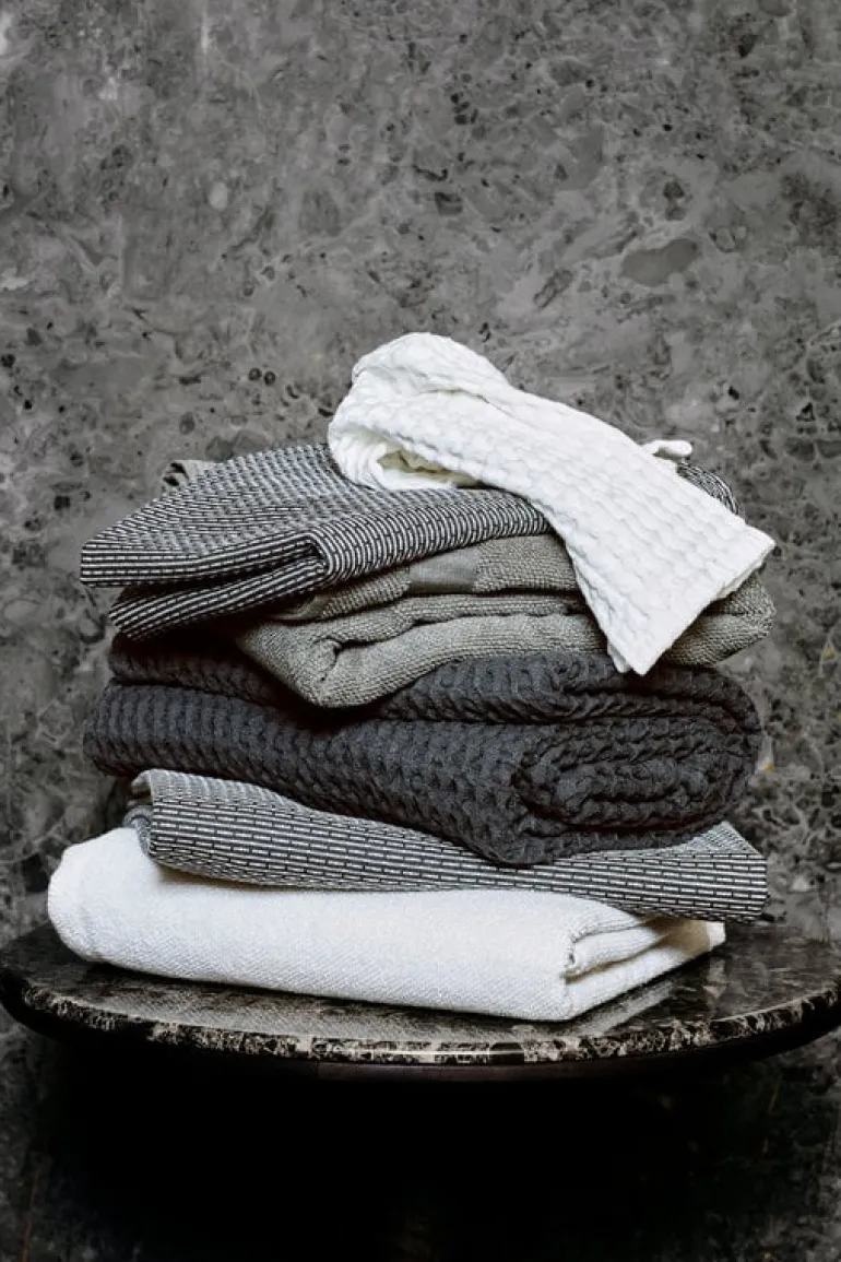 The Organic Company Big Waffle hand towel, natural white