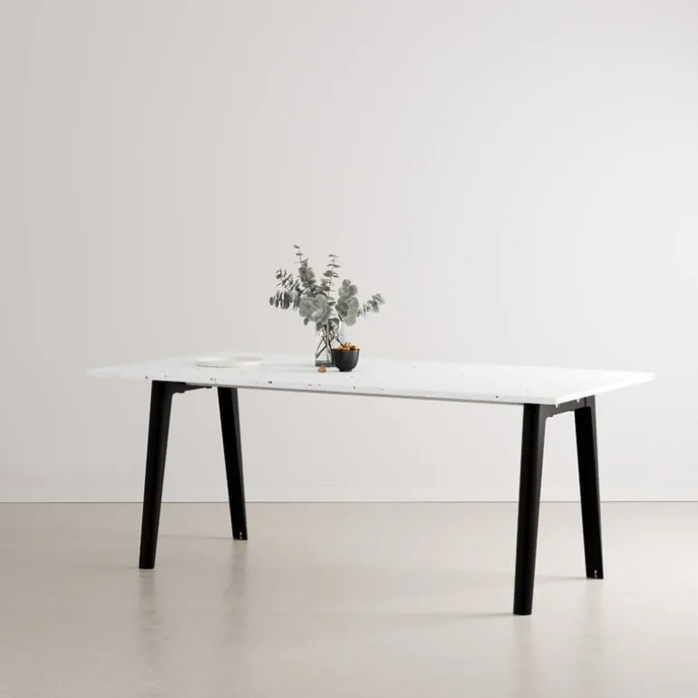TIPTOE New Modern table 190 x 95 cm, recycled plastic - graphite black