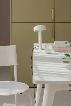 TIPTOE Nod table lamp, cloud white