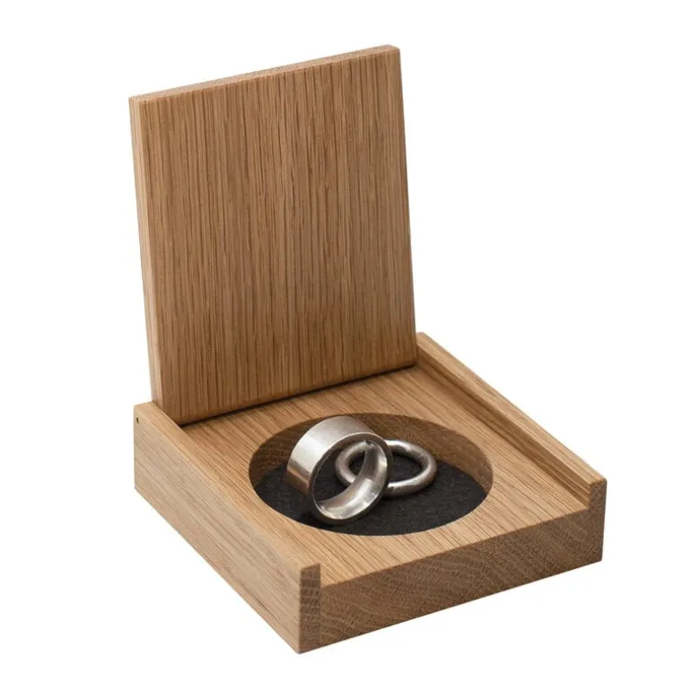 Tuulia Penttilä Brick jewelry box