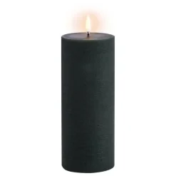 Uyuni Lighting LED pillar candle, 7,8 x 20 cm, rustic texture, pine green