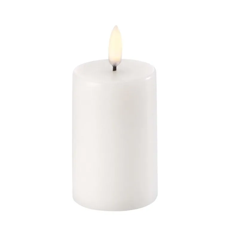 Uyuni Lighting LED pillar candle, 5 x 7,5 cm, nordic white