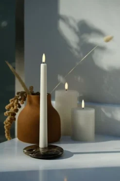 Uyuni Lighting LED pillar candle, 7,8 x 15 cm, rustic texture, vanilla