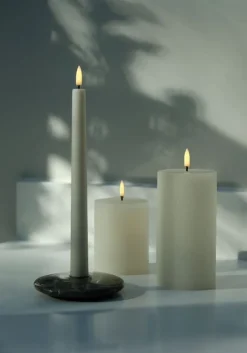 Uyuni Lighting LED pillar candle, 7,8 x 15 cm, rustic texture, vanilla