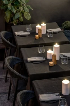 Uyuni Lighting Outdoor LED pillar candle, 8,4 x 10 cm, white