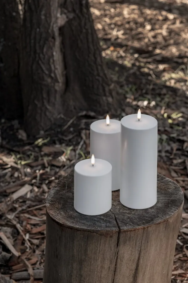 Uyuni Lighting Outdoor LED pillar candle, 8,4 x 20 cm, white