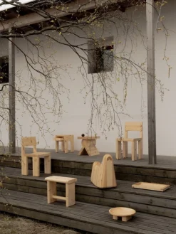 Vaarnii 002 Ast stool, pine