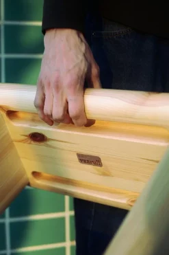 Vaarnii 002 Ast stool, pine