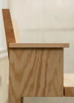 Vaarnii 016 Maasto dining armchair, pine