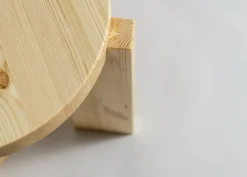 Vaarnii 001 stool, pine