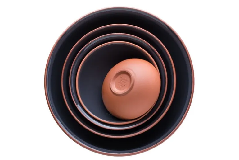 Vaidava Ceramics Earth bowl 2 L, curved, grey