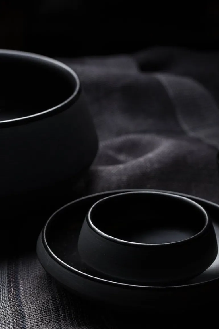 Vaidava Ceramics Eclipse salad bowl 4 L, black