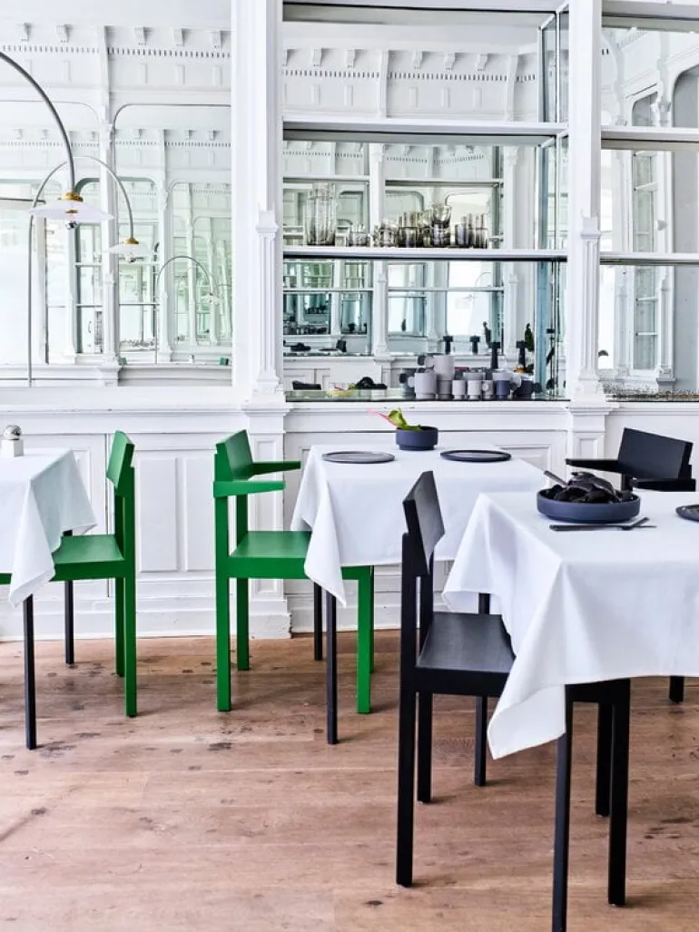 valerie_objects Silent armchair, coal