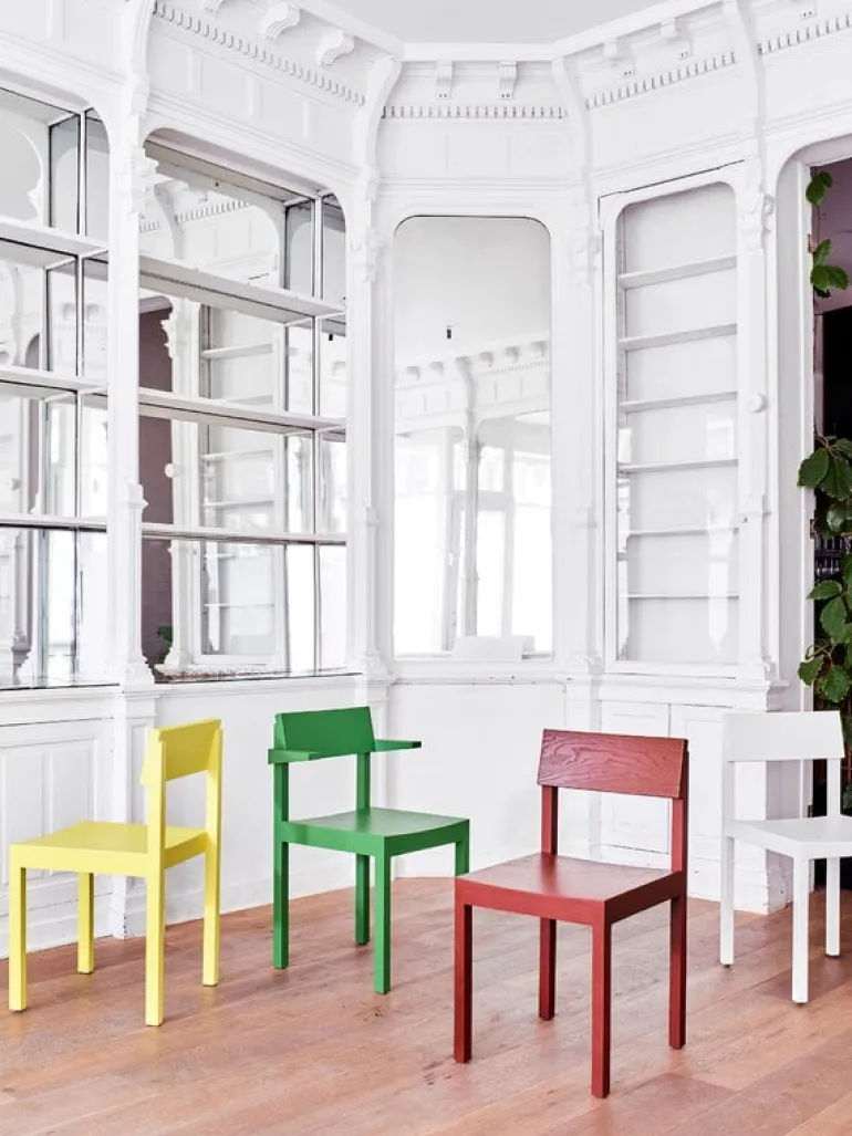 valerie_objects Silent armchair, grass