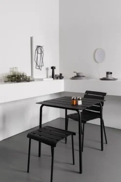 valerie_objects Trivets, 4 pcs, lacquered steel, black