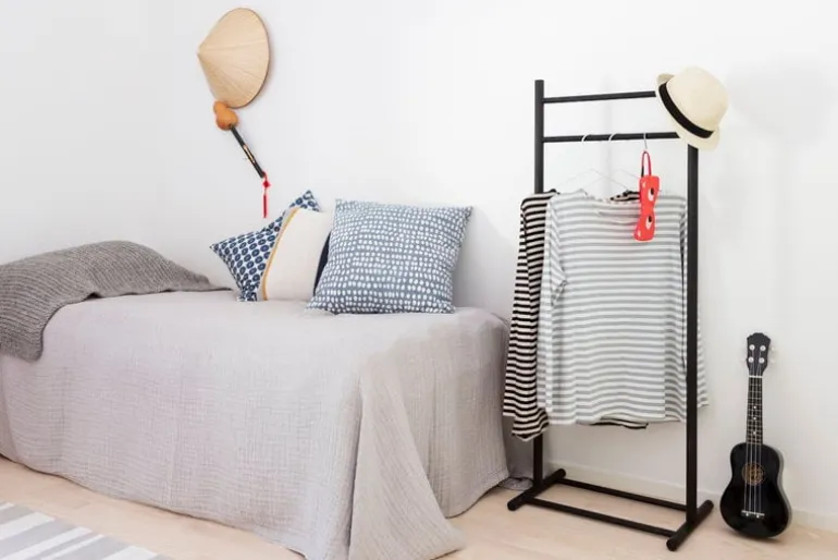 Verso Design Tikas clothes rack, S, black