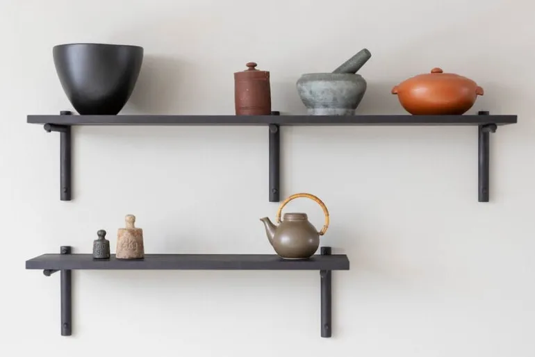 Verso Design Tikas wall shelf, 24 x 80 cm, black