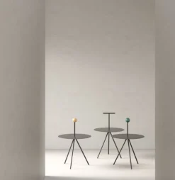 Viccarbe Trino table, black - steel handle