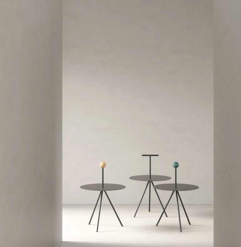 Viccarbe Trino table, black - steel handle