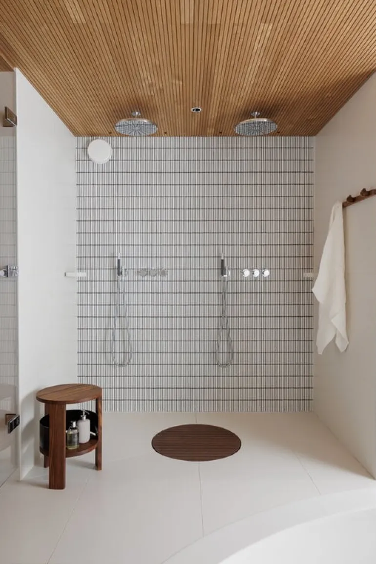 Vieser Lauha stool, brown oiled kebony - black