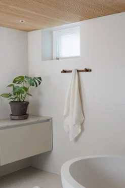 Vieser Lauha wall rack, 3 pegs, brown oiled kebony